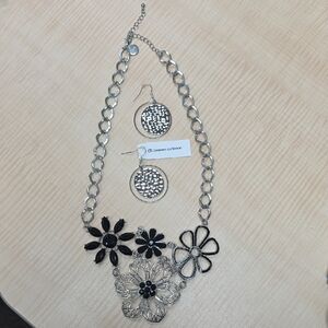 Susan Graver Silver and Black Floral Necklace Set